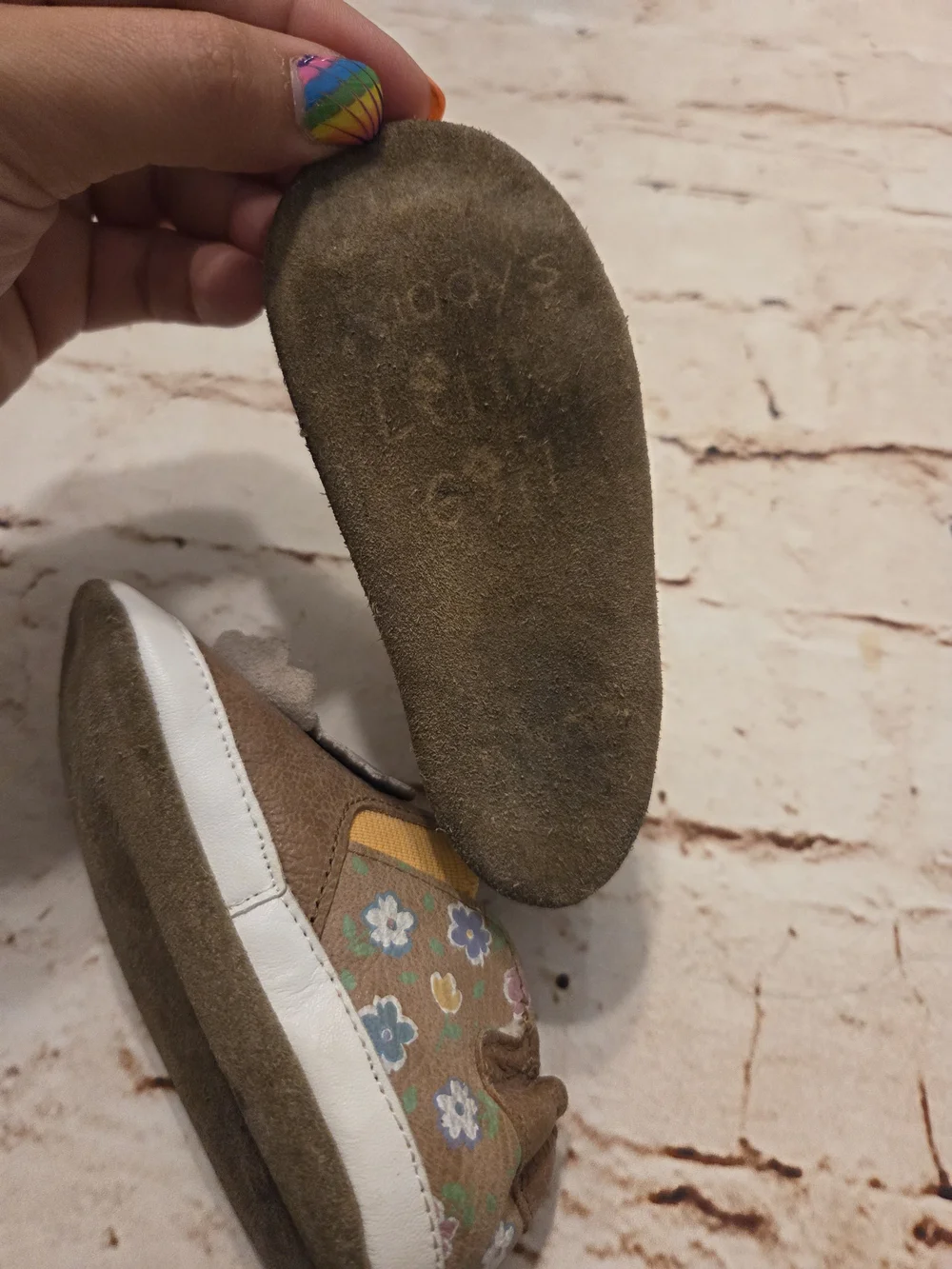 Robeez soft brown